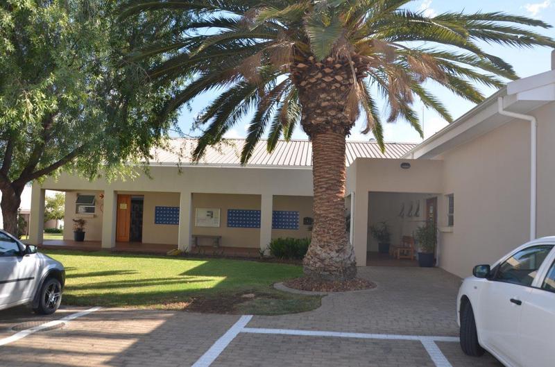 2 Bedroom Property for Sale in Oudtshoorn Western Cape